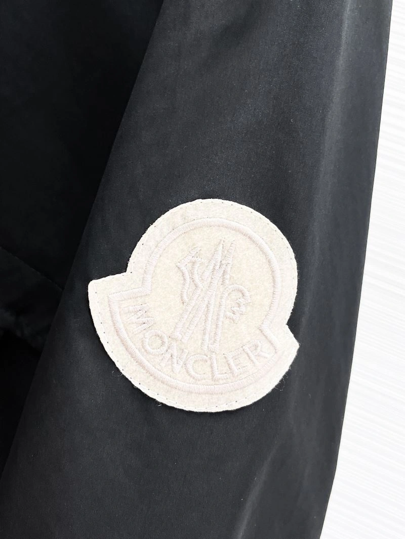Durable Moncler Outwear 140744