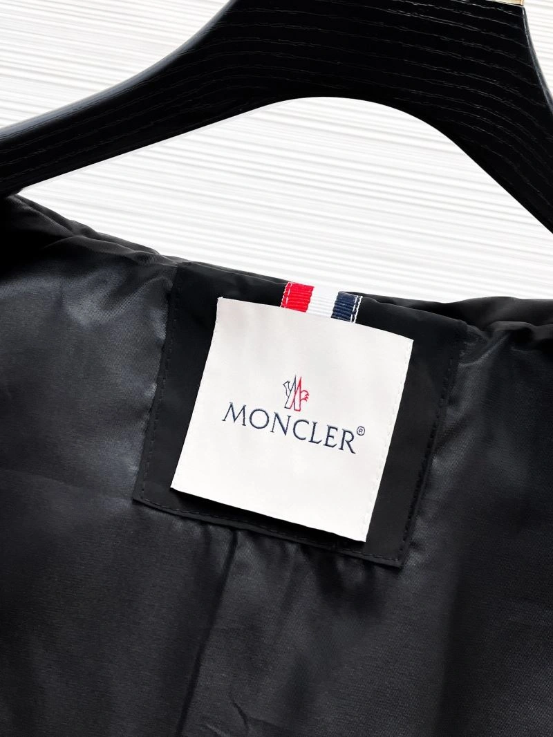 TimelessDesign Moncler Outwear 140739