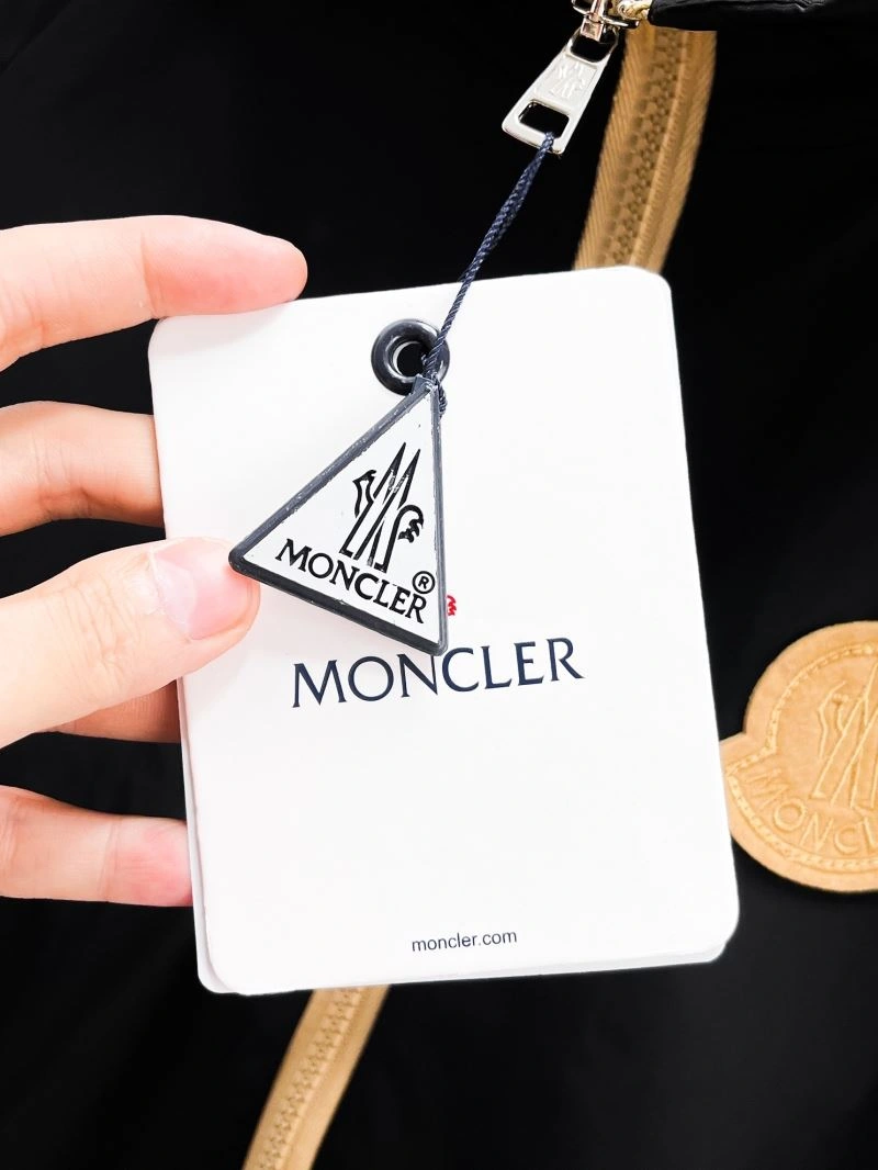 TimelessDesign Moncler Outwear 140739