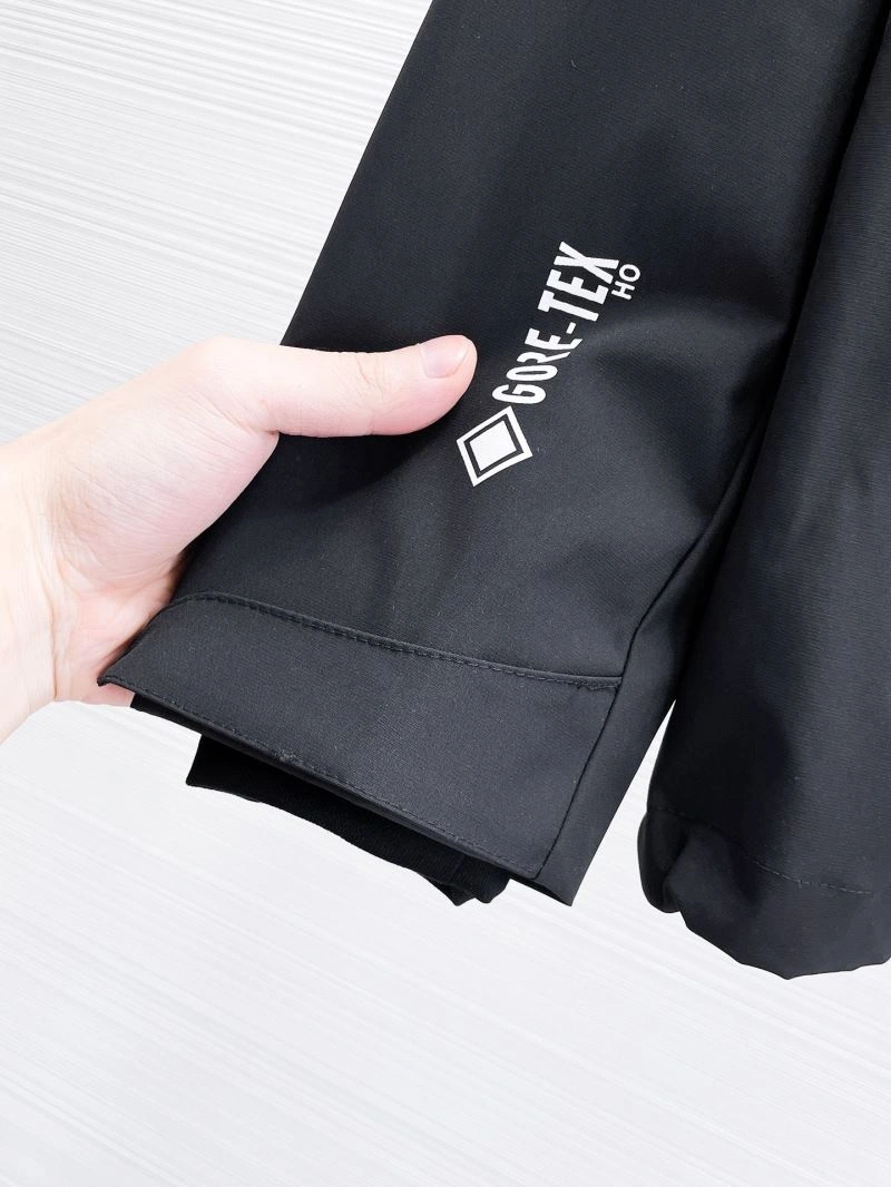 Moncler Outwear Casual 140769