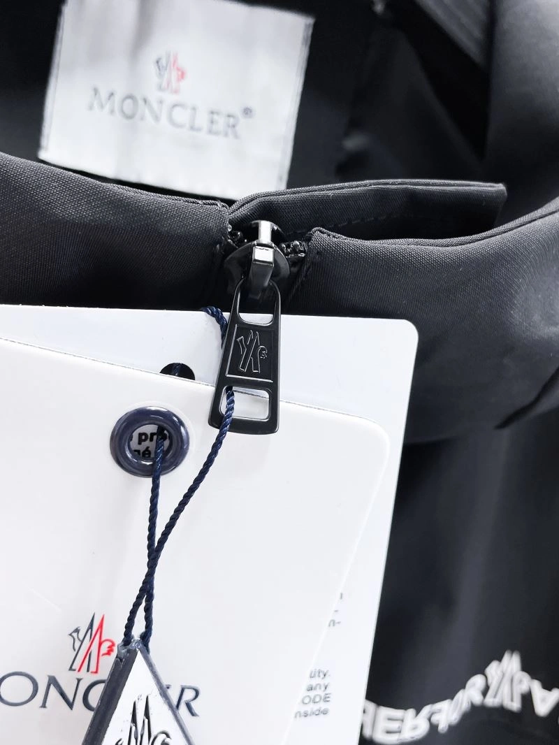 Moncler Outwear Casual 140769