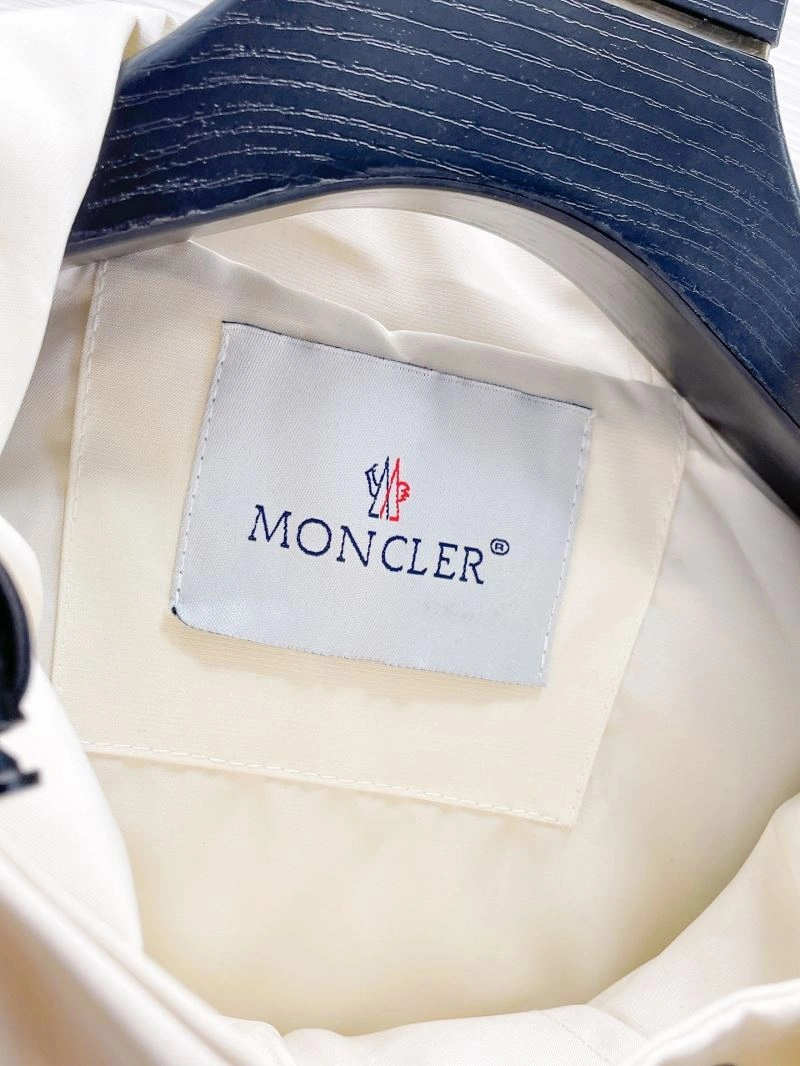 AllSeason Moncler Outwear 140743