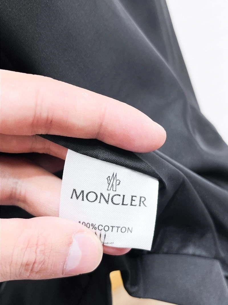 QuickDry Moncler Outwear 140735