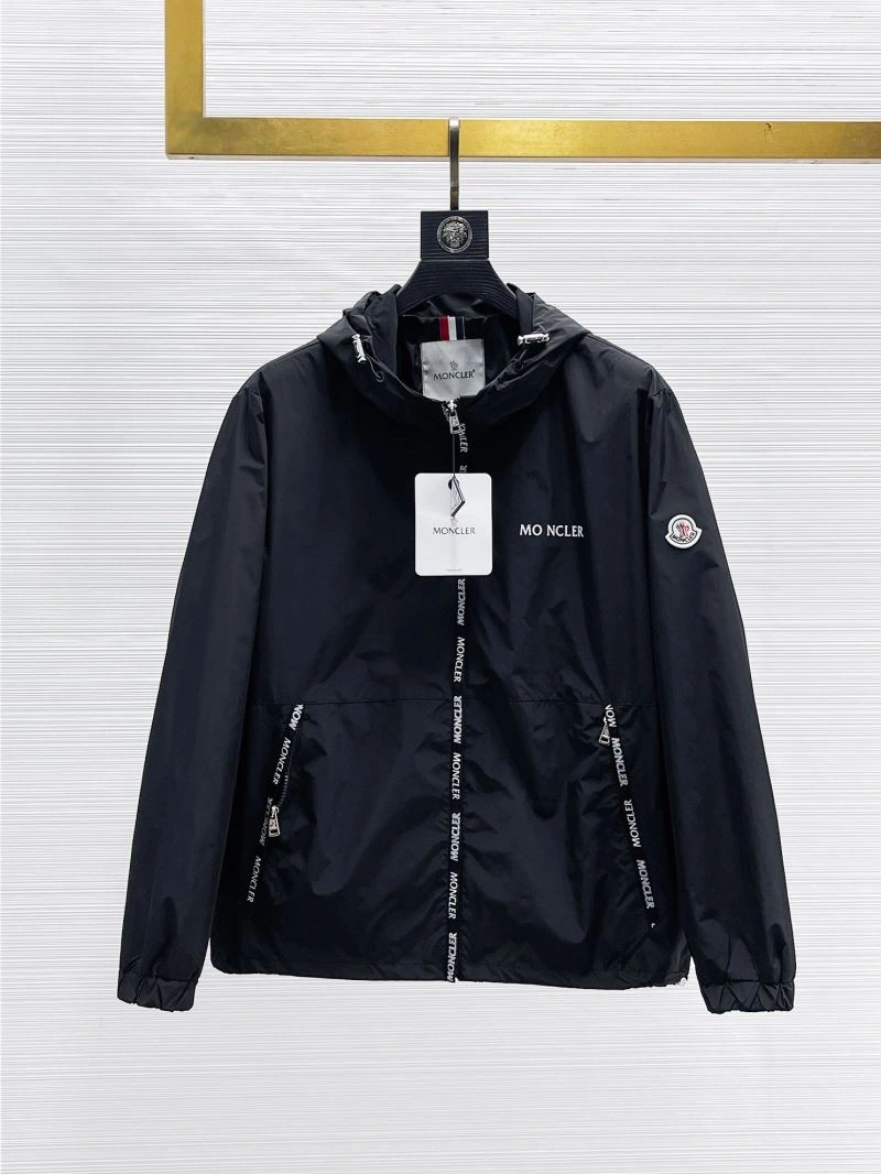 SoftTouch Moncler Outwear 140738