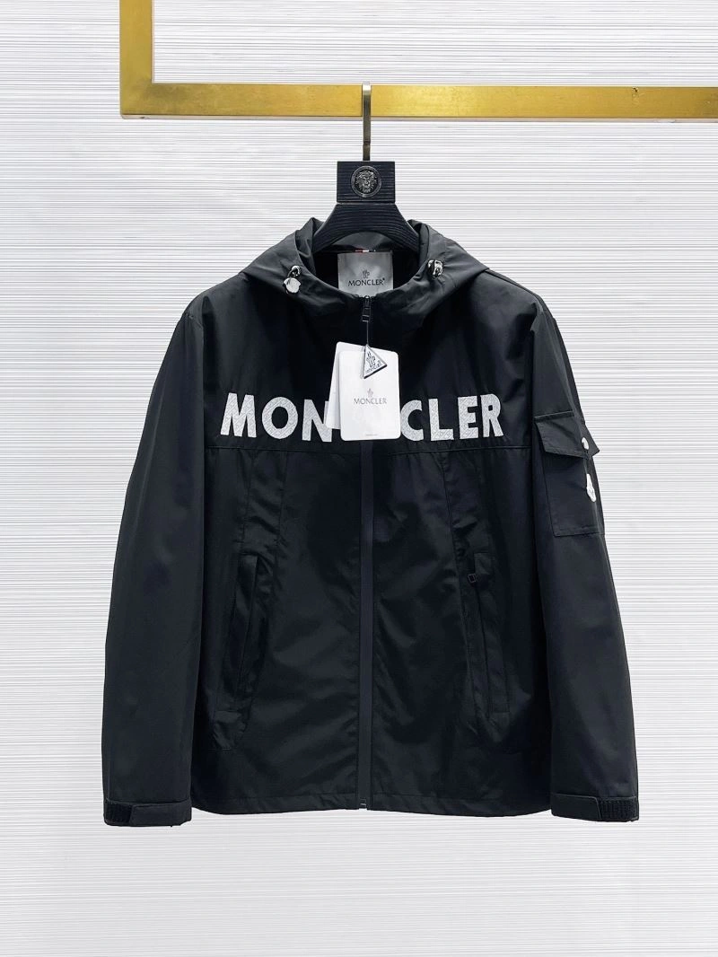 Comfortable Moncler Outwear 140734