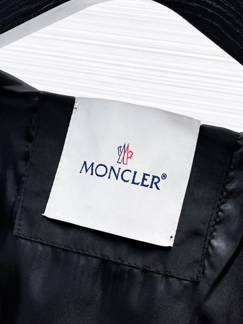Comfortable Moncler Outwear 140734