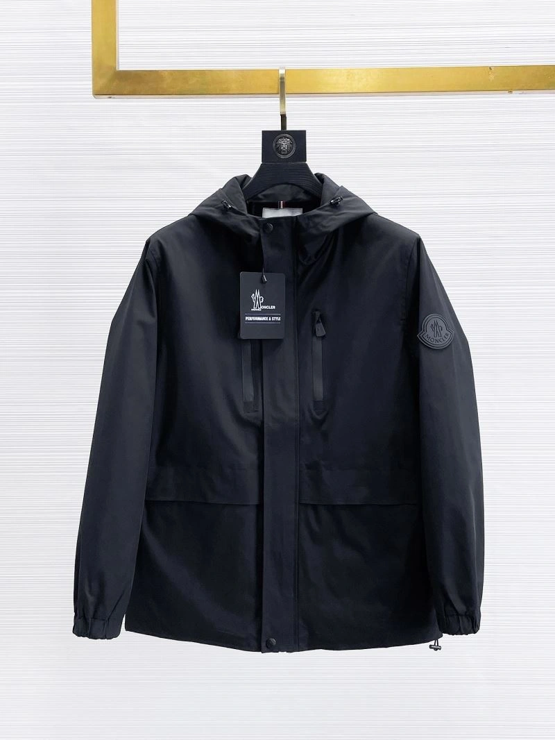 Timeless Moncler Outwear 140729