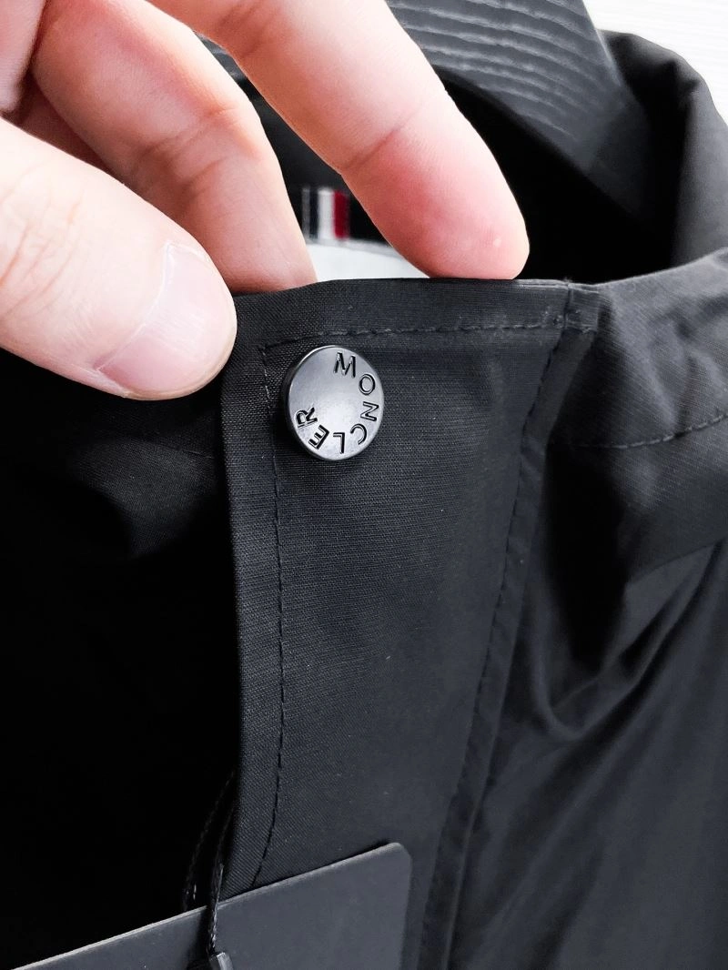 Timeless Moncler Outwear 140729