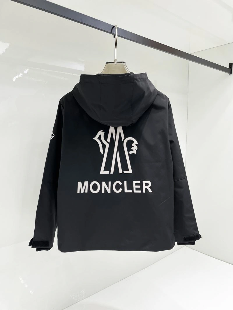 Flexible Moncler Outwear 140722