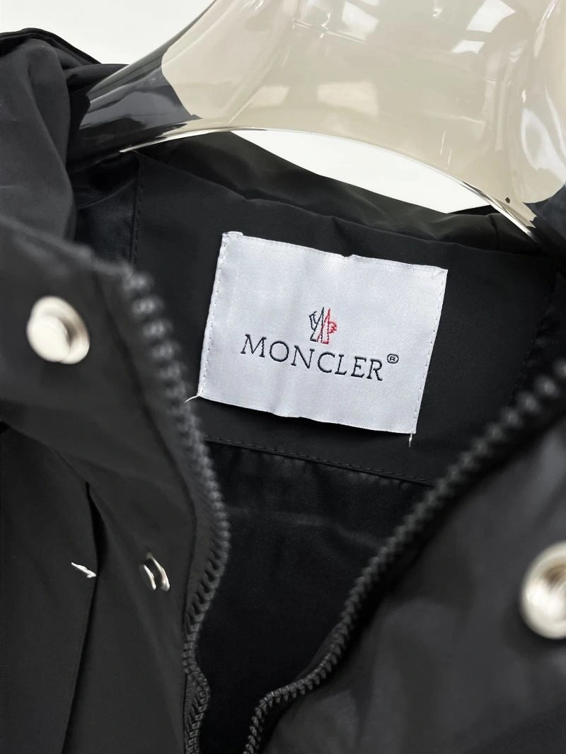 Flexible Moncler Outwear 140722