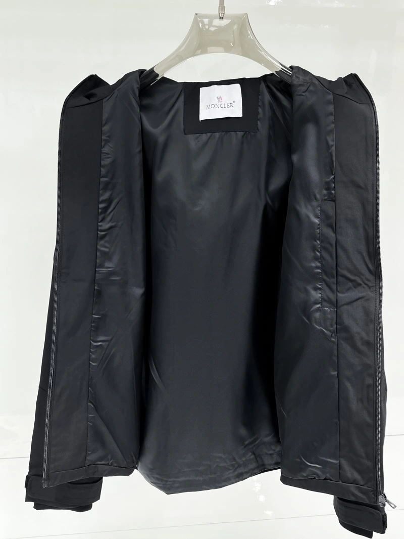 Effortless Moncler Outwear 140716
