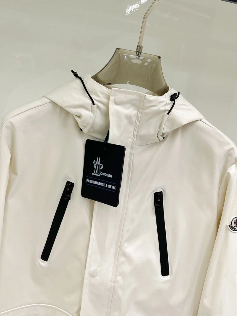Moncler Outwear Sophisticated 140709