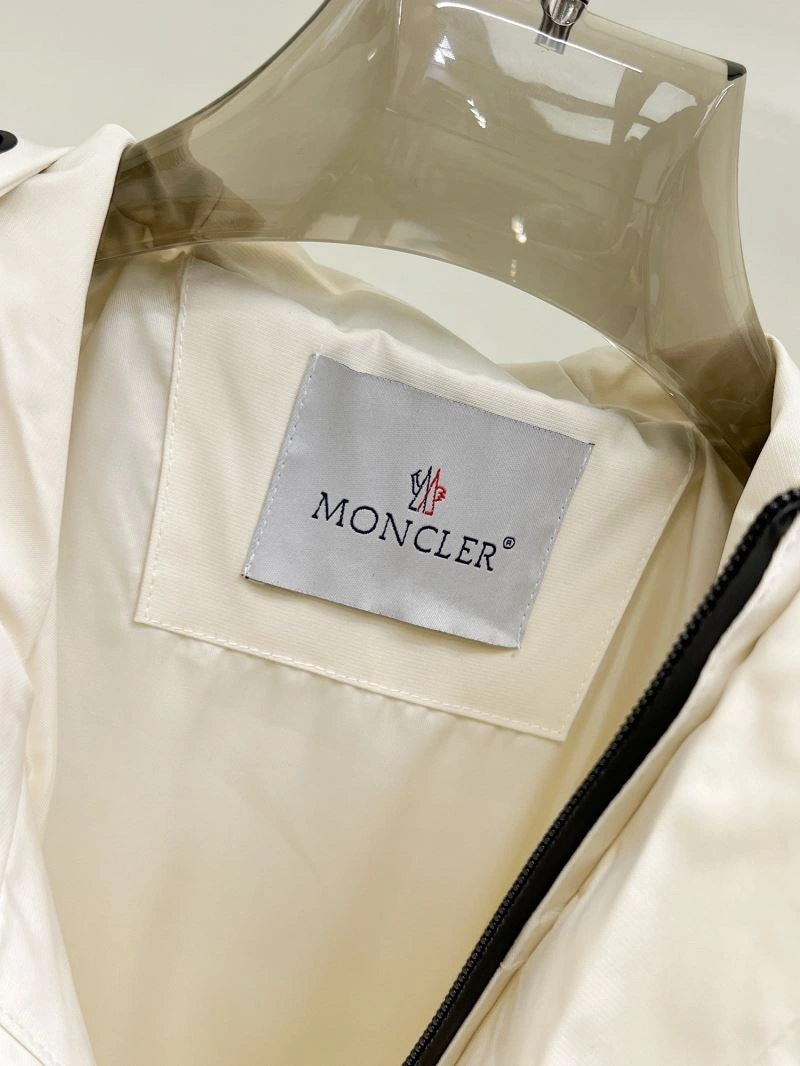 Moncler Outwear Sophisticated 140709