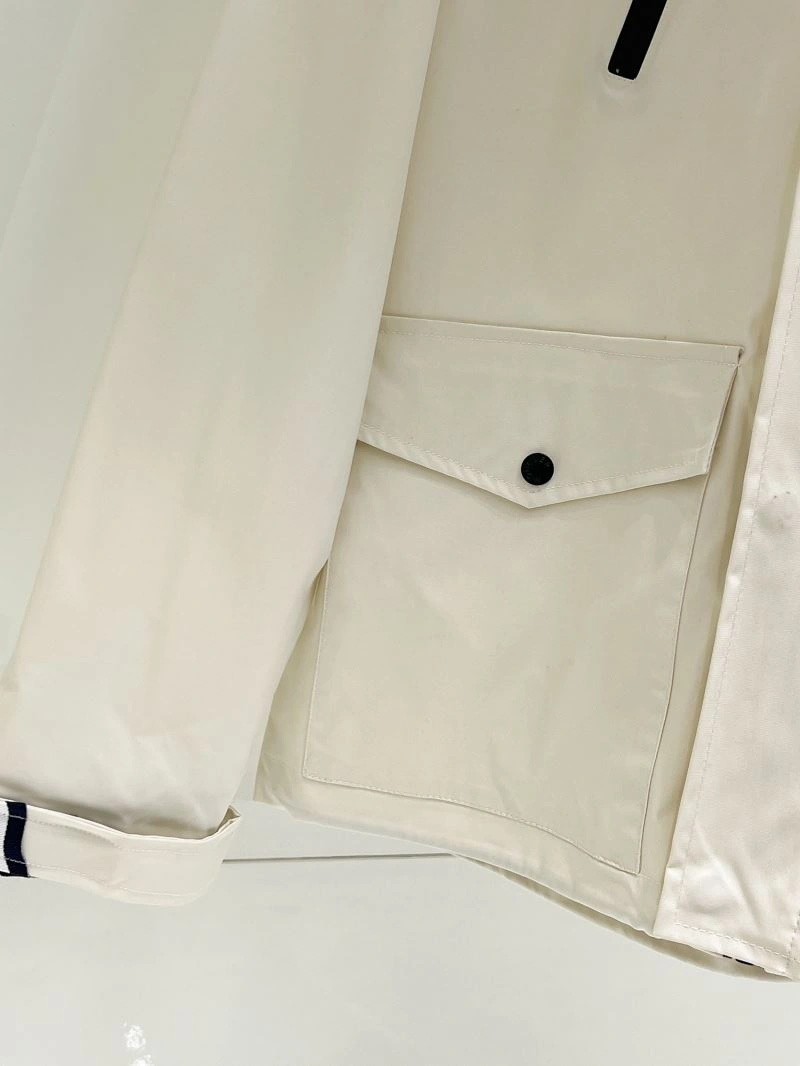 Moncler Outwear Sophisticated 140709