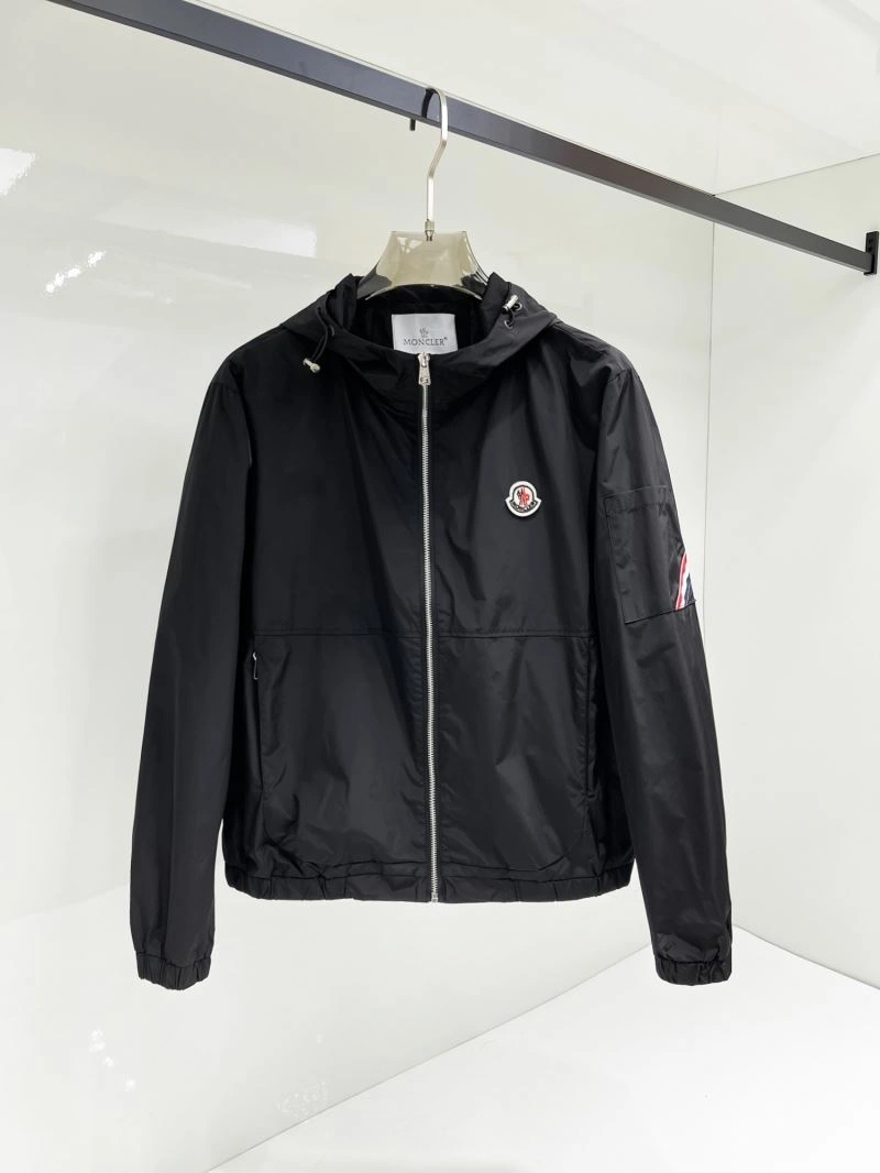 Moncler Outwear QuickDry 140721