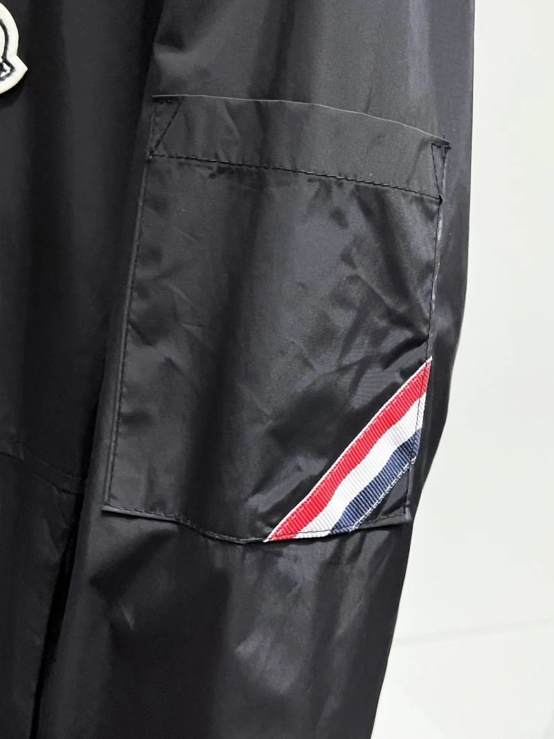 Moncler Outwear QuickDry 140721