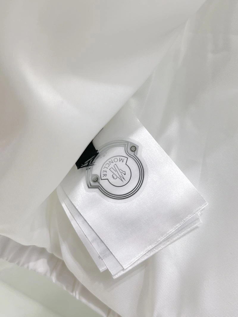 Moncler Outwear Breathable 140714