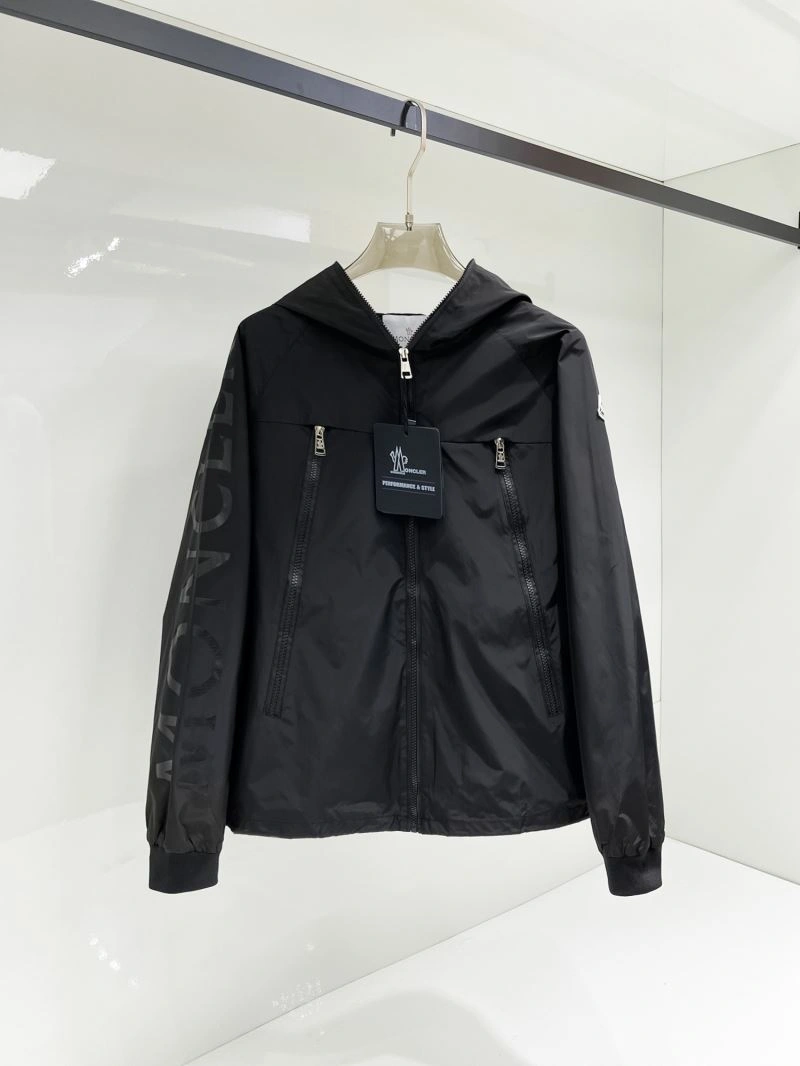 Sustainable Moncler Outwear 140705
