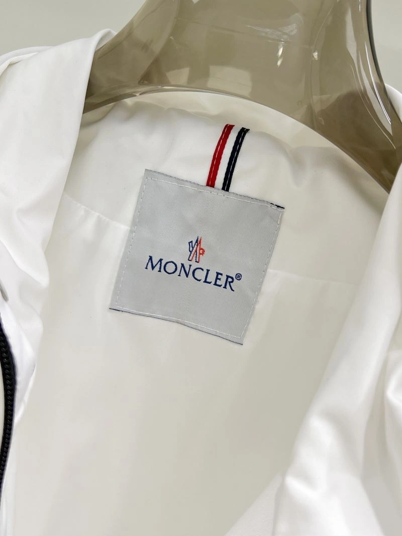Sustainable Moncler Outwear 140719