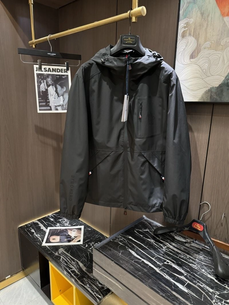 Trendy Moncler Outwear 140717