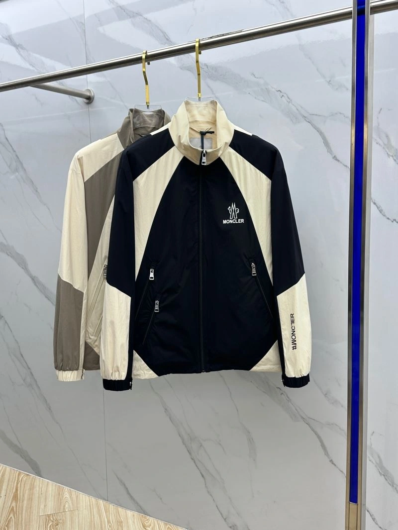 Moncler Outwear Elegant 140703