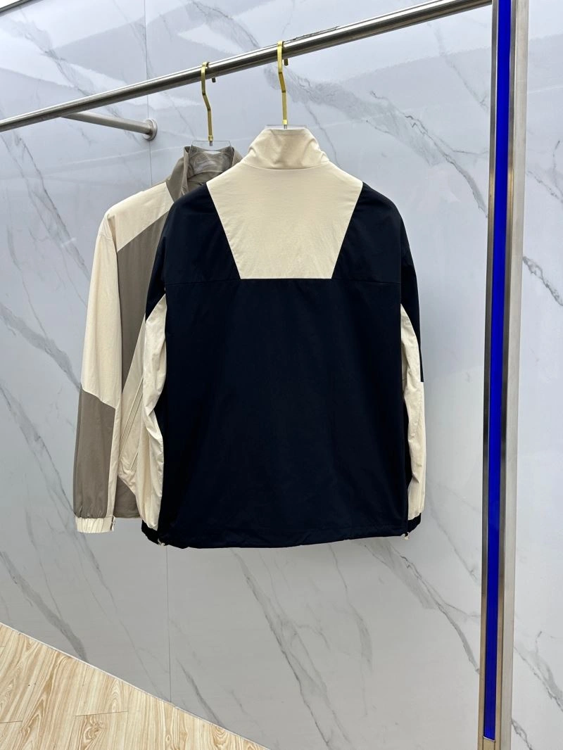 Moncler Outwear Elegant 140703
