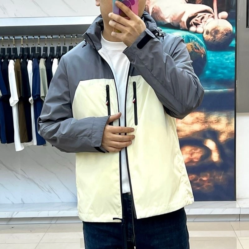 WrinkleFree Moncler Outwear 140698