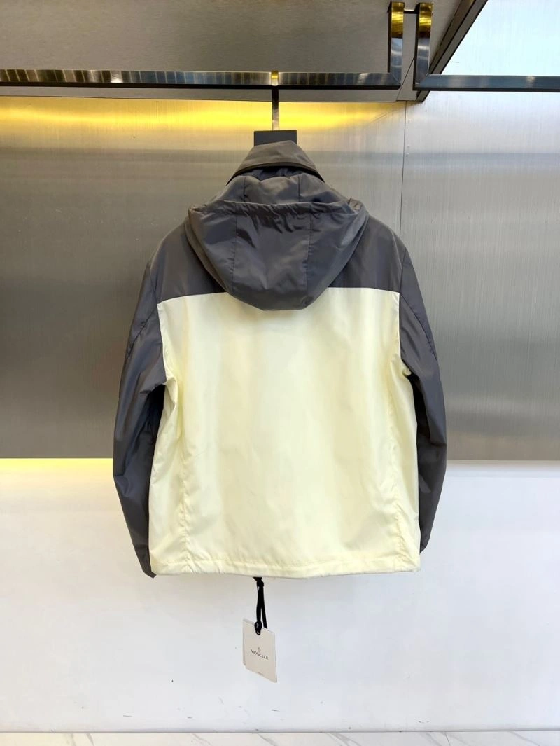WrinkleFree Moncler Outwear 140698
