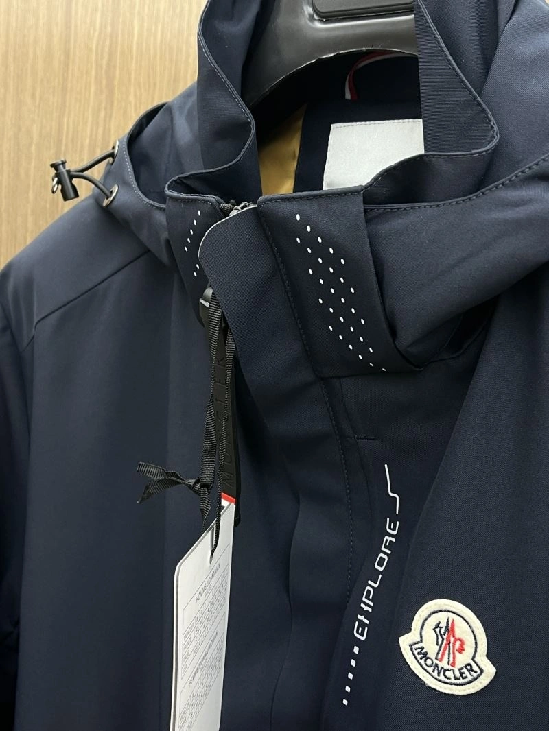 Moncler Outwear Durable 140701