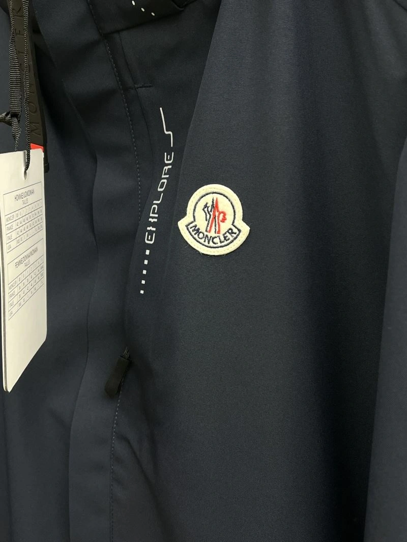Moncler Outwear Durable 140701