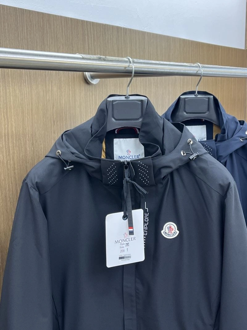 Moncler Outwear Youthful 140708