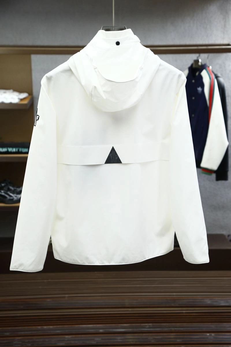 Moncler Outwear Refined 140696