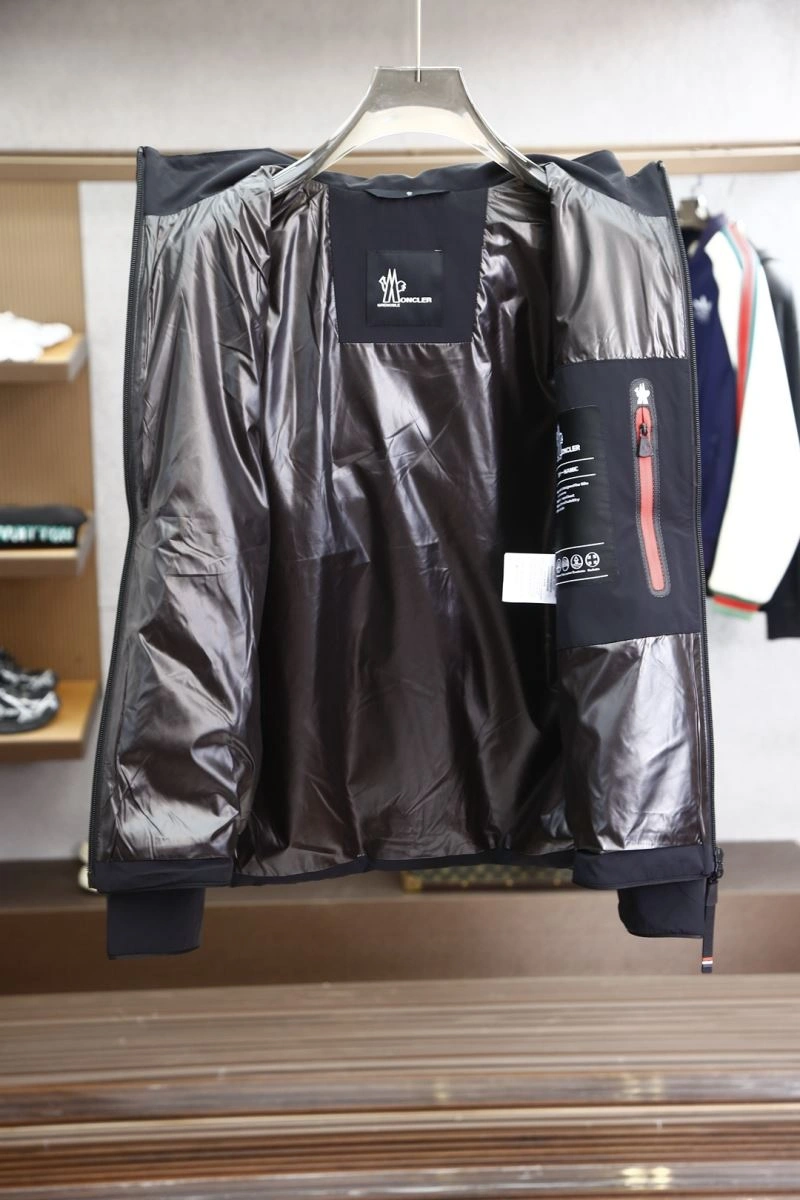 Moncler Outwear Refined 140696