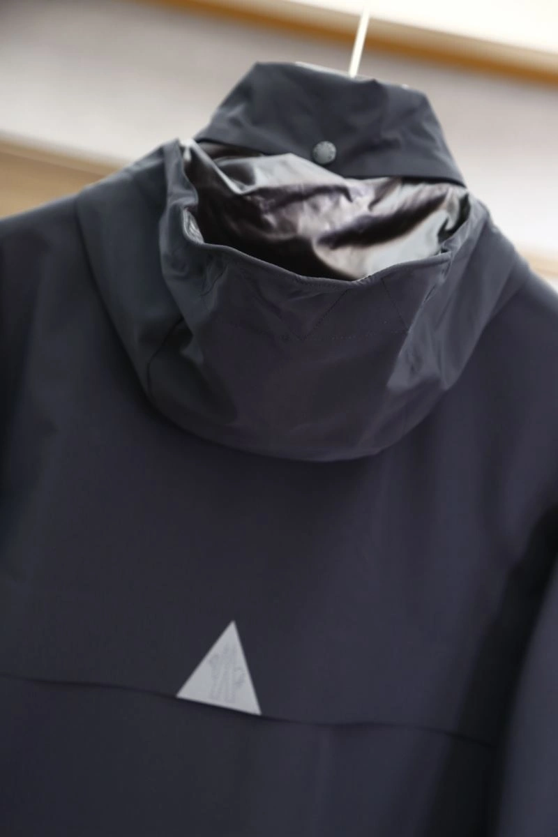 Moncler Outwear Refined 140696