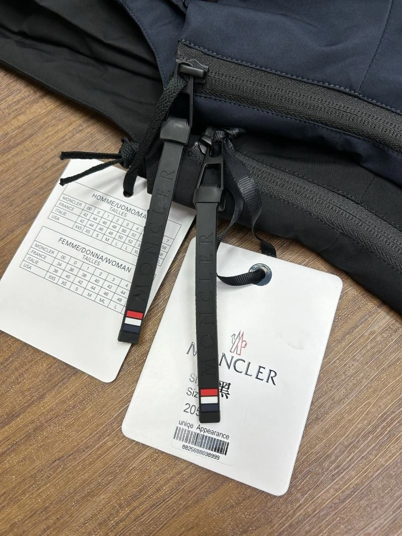 Moncler Outwear Durable 140693