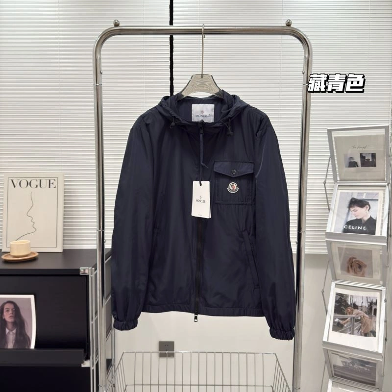 Moncler Outwear Stretchable 140700