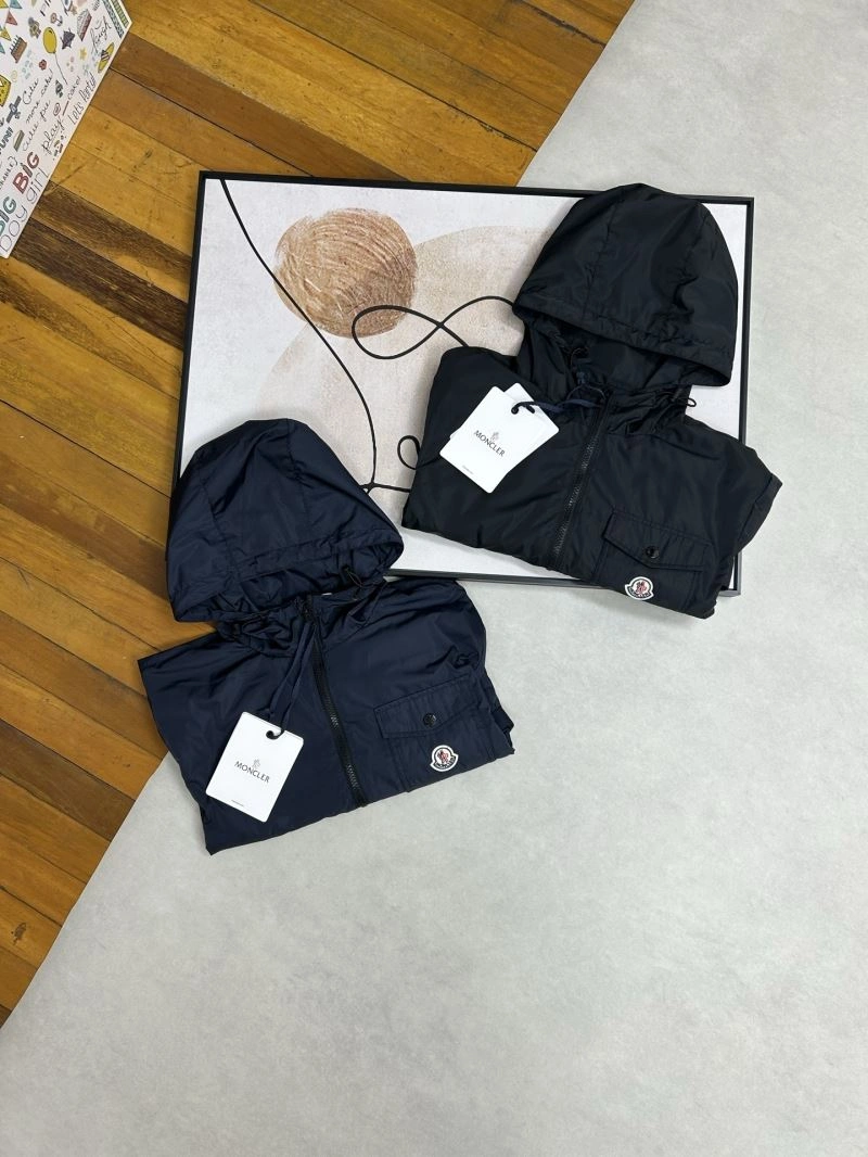 Bold Moncler Outwear 140704