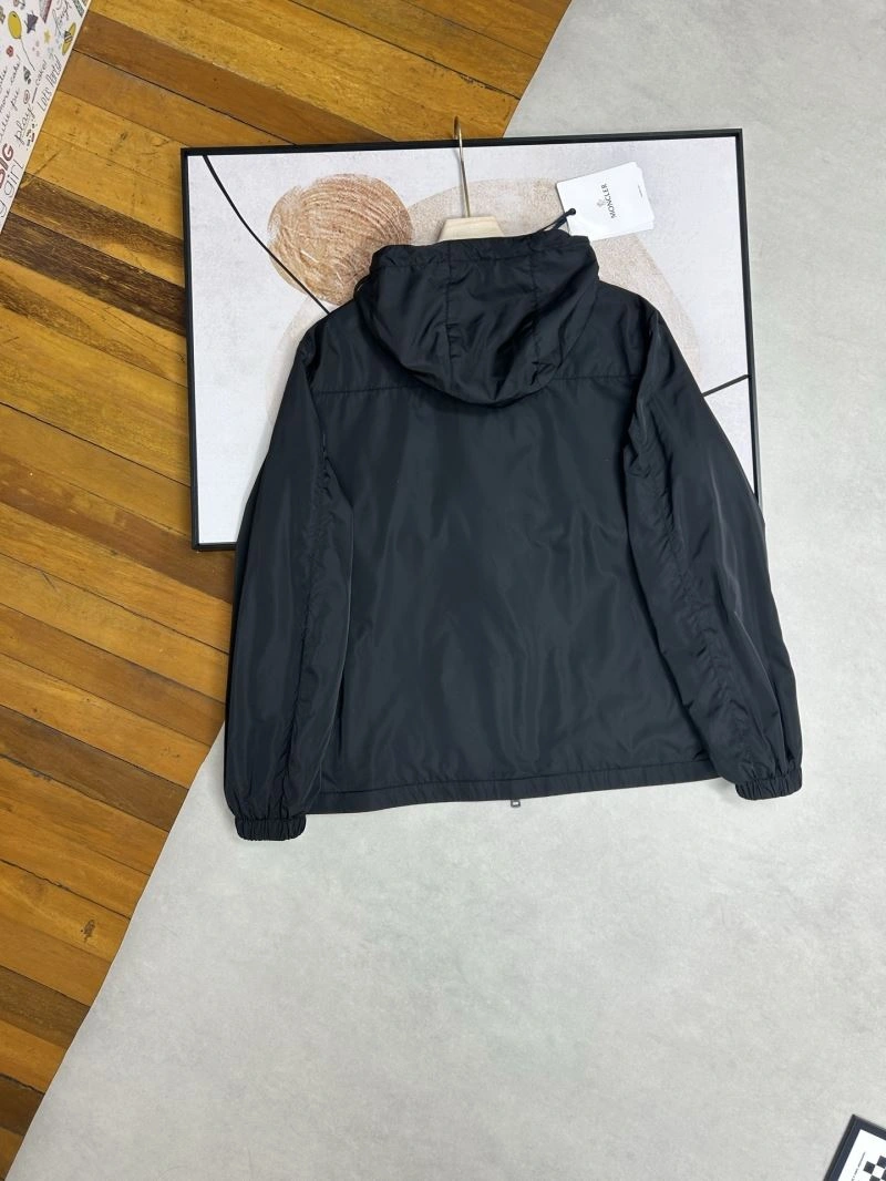 Bold Moncler Outwear 140704