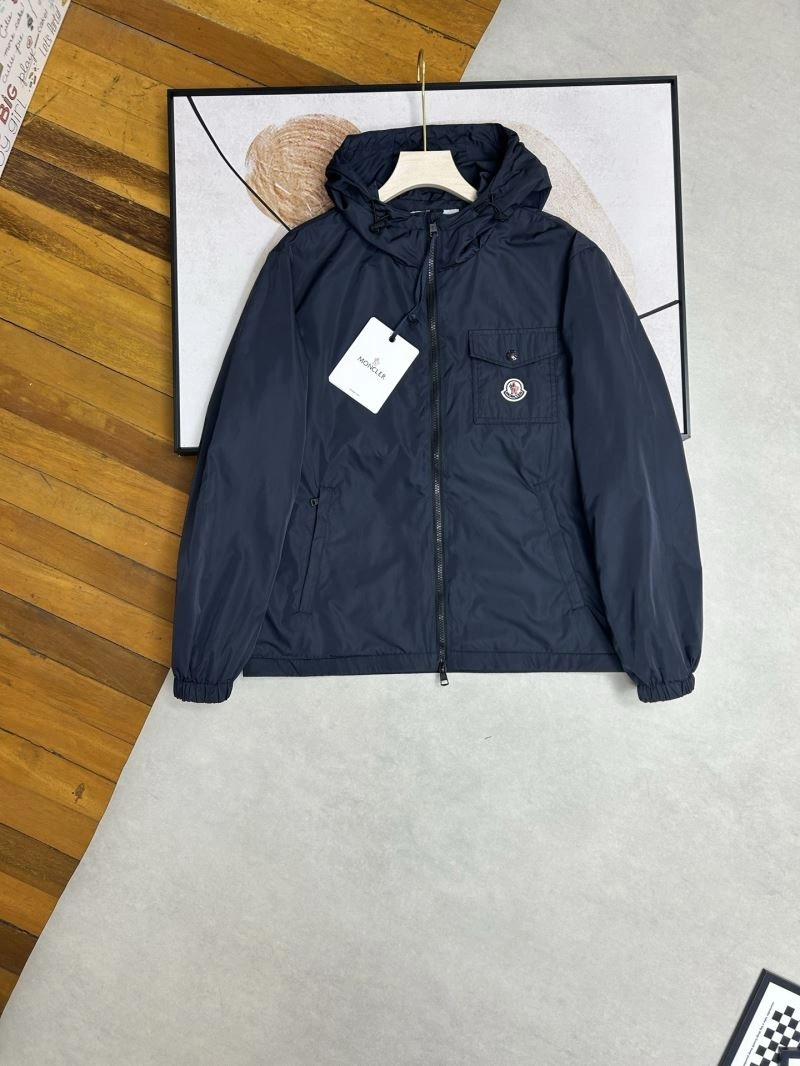 Bold Moncler Outwear 140704