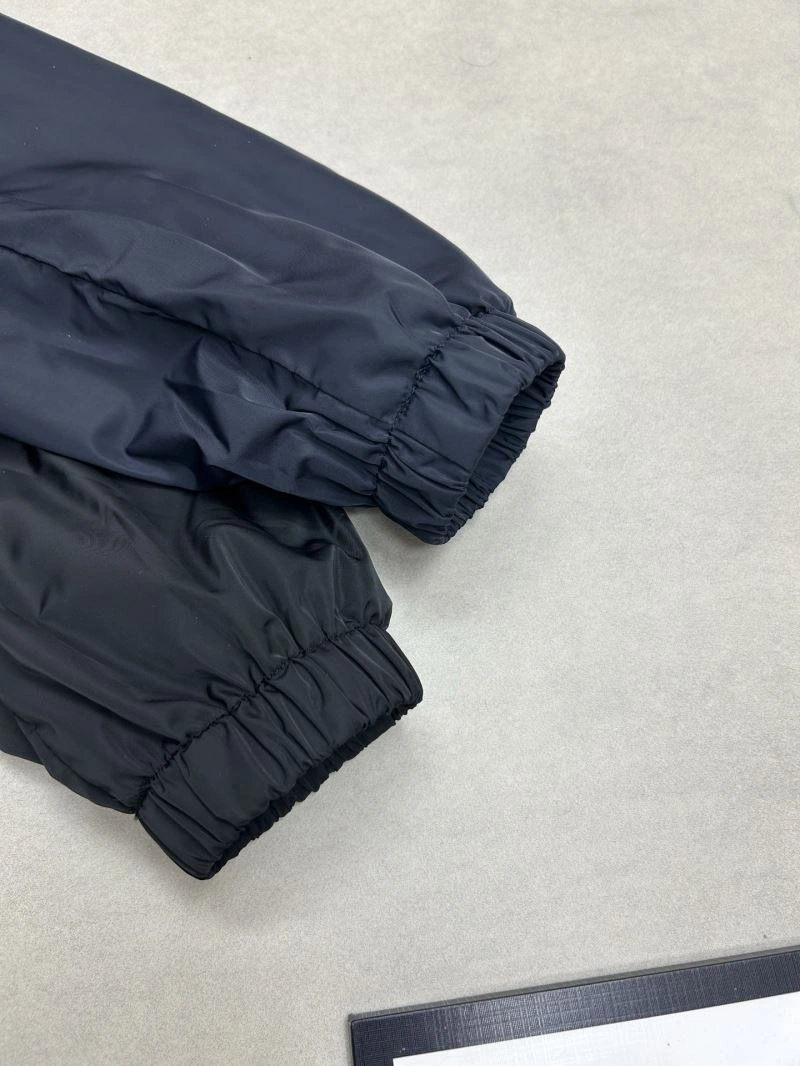 Bold Moncler Outwear 140704