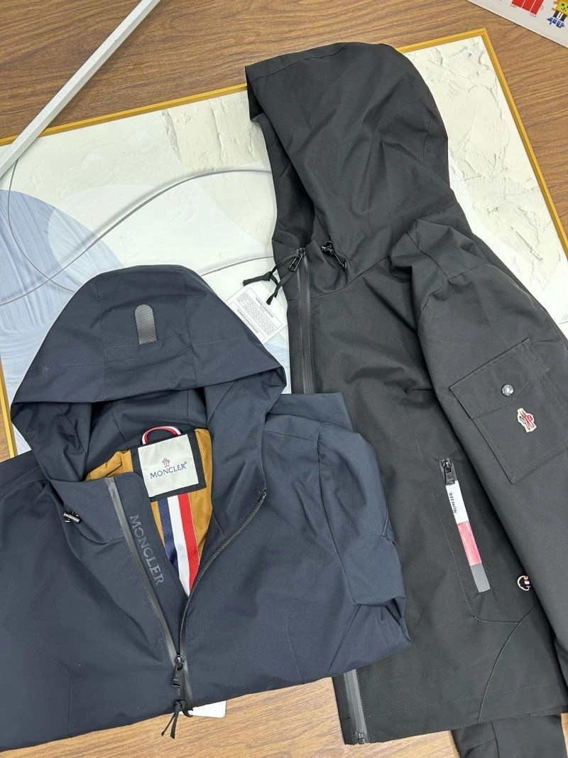 Bold Moncler Outwear 140689