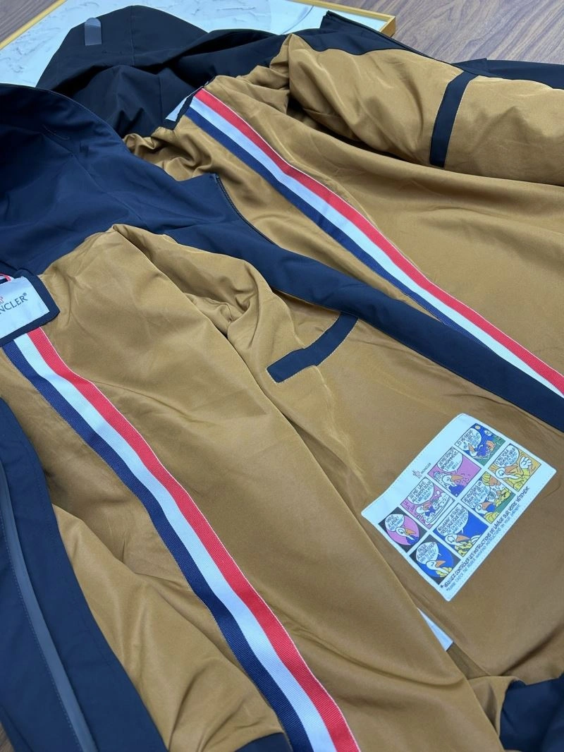 Bold Moncler Outwear 140689