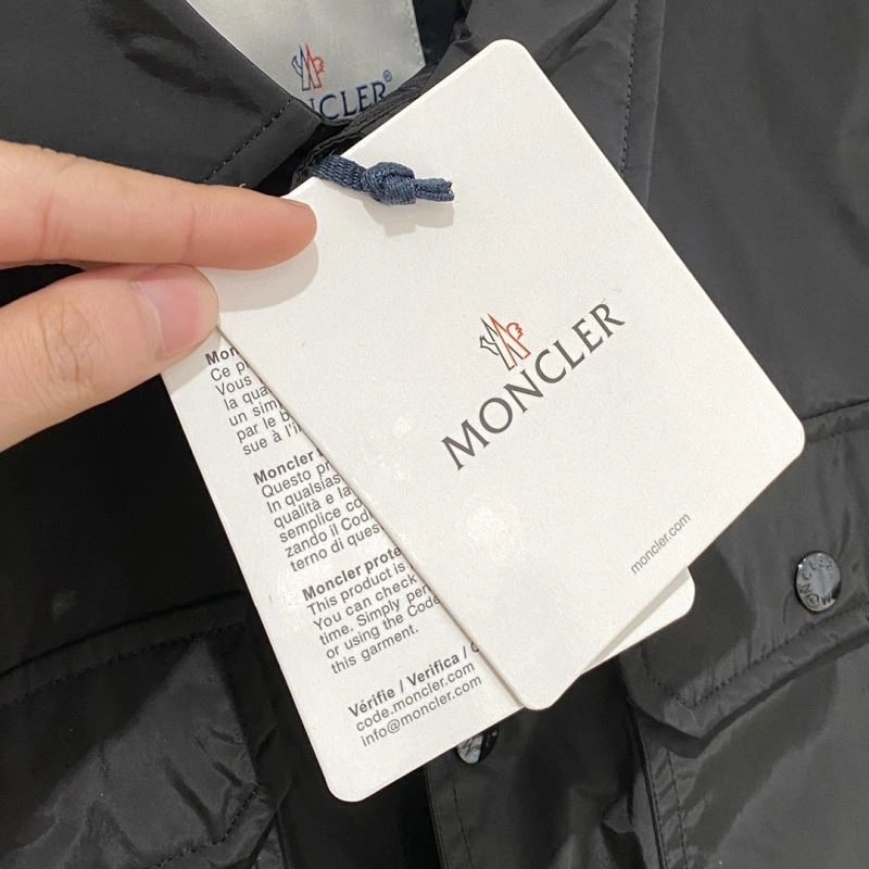 Moncler Outwear FashionForward 140677