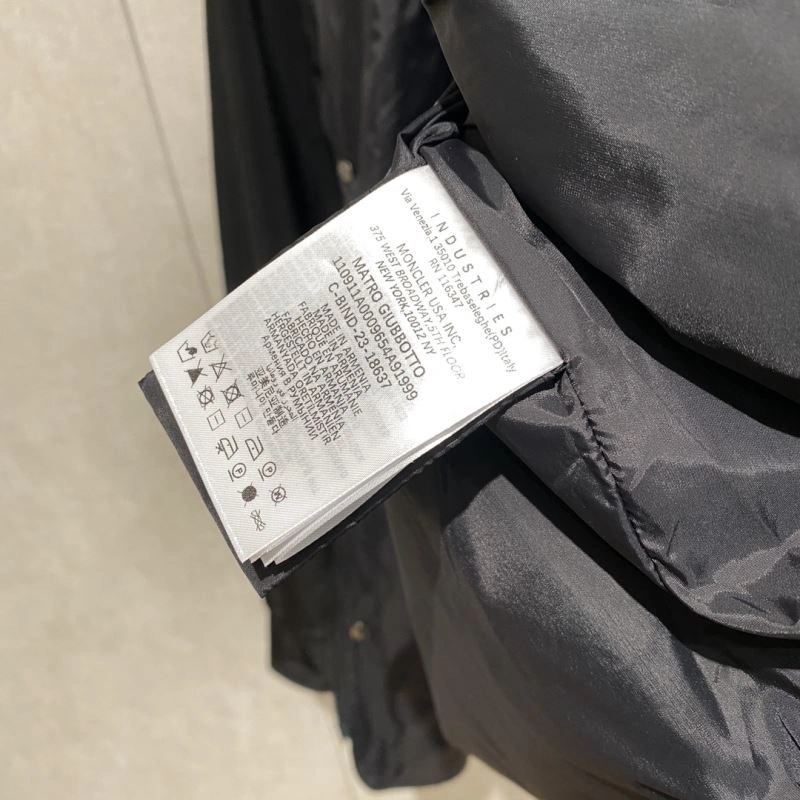 Moncler Outwear FashionForward 140677