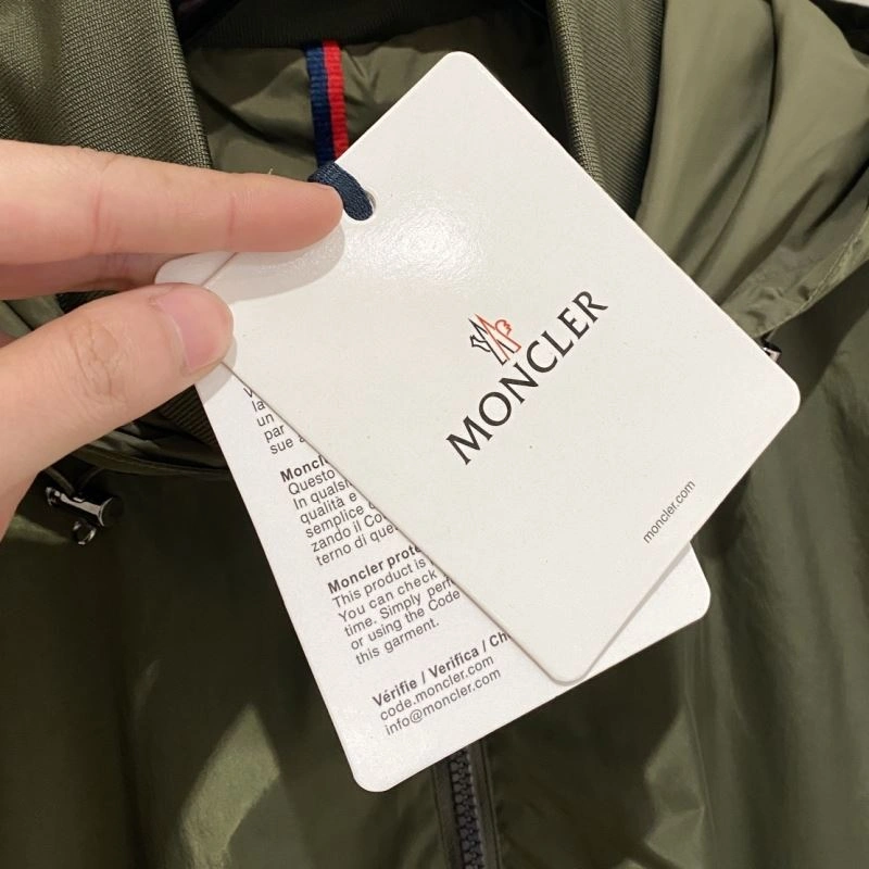 Moncler Outwear TechFriendly 140684
