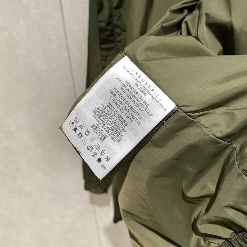 Moncler Outwear TechFriendly 140684