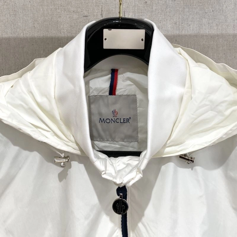 SoftTouch Moncler Outwear 140680