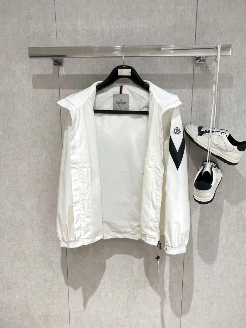 SoftTouch Moncler Outwear 140680