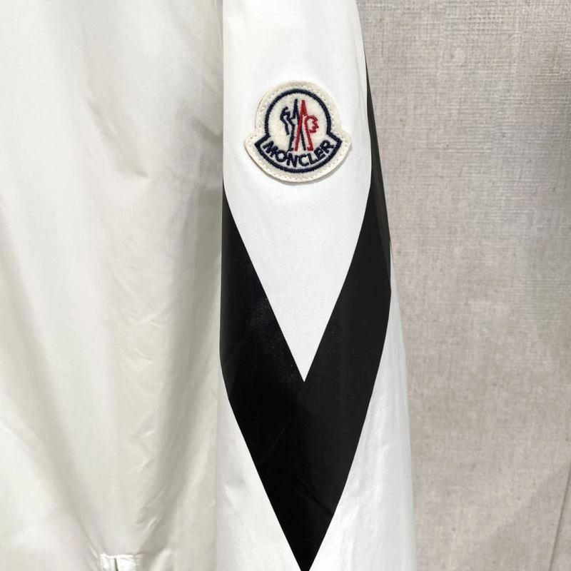 SoftTouch Moncler Outwear 140680