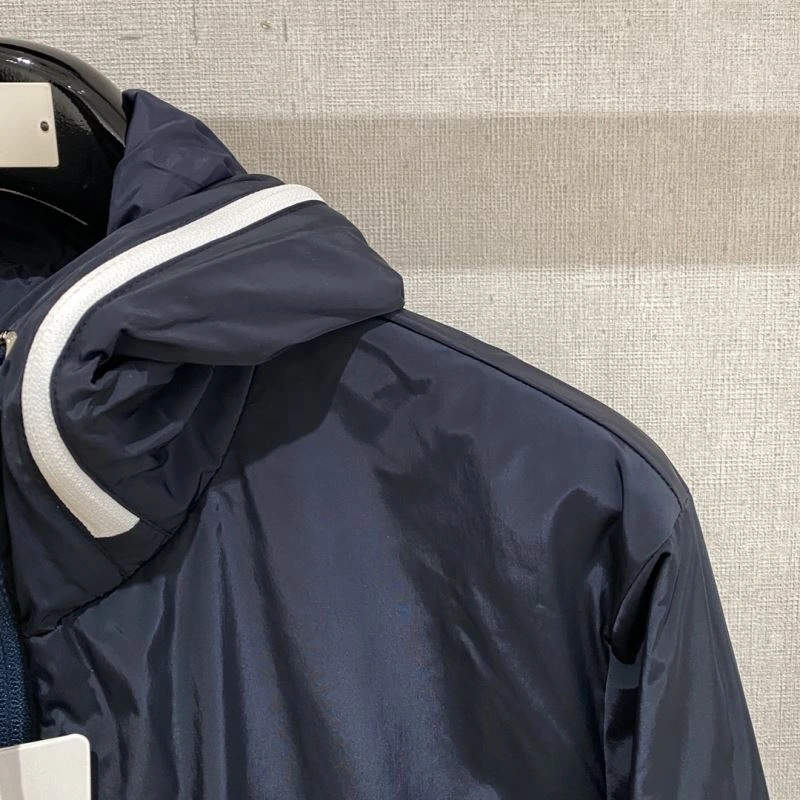 Moncler Outwear EasyMatch 140675